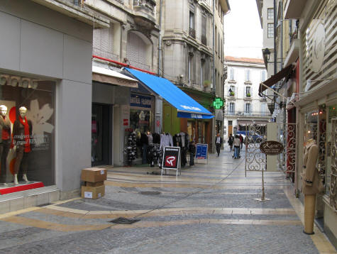 Shopping in Avignon France